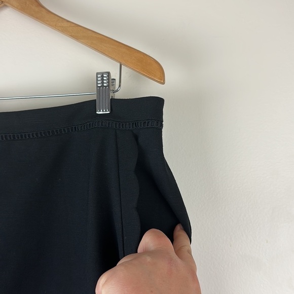 Skies and Blue Woman’s Skirt 1X Knee Length Pockets Elastic Waist Scallop Hem - Picture 3 of 7